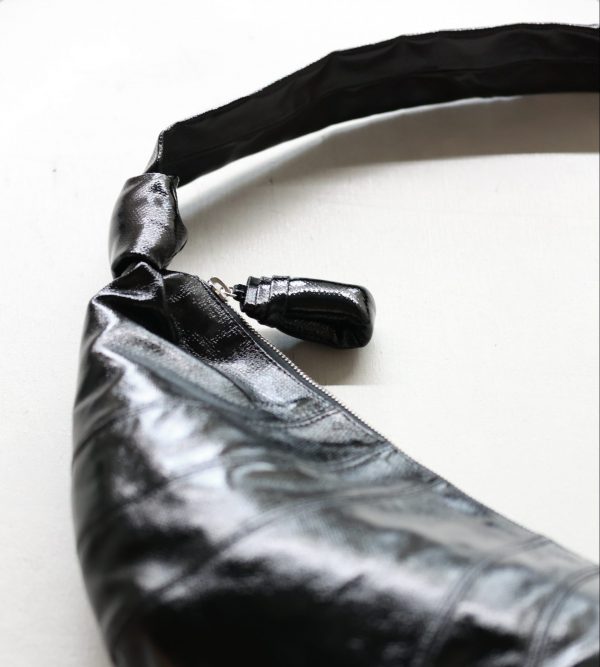 Moitié de Pétale クロワッサン バッグ ルメール“クロワッサン型”バッグに新ライン「フォーチュン