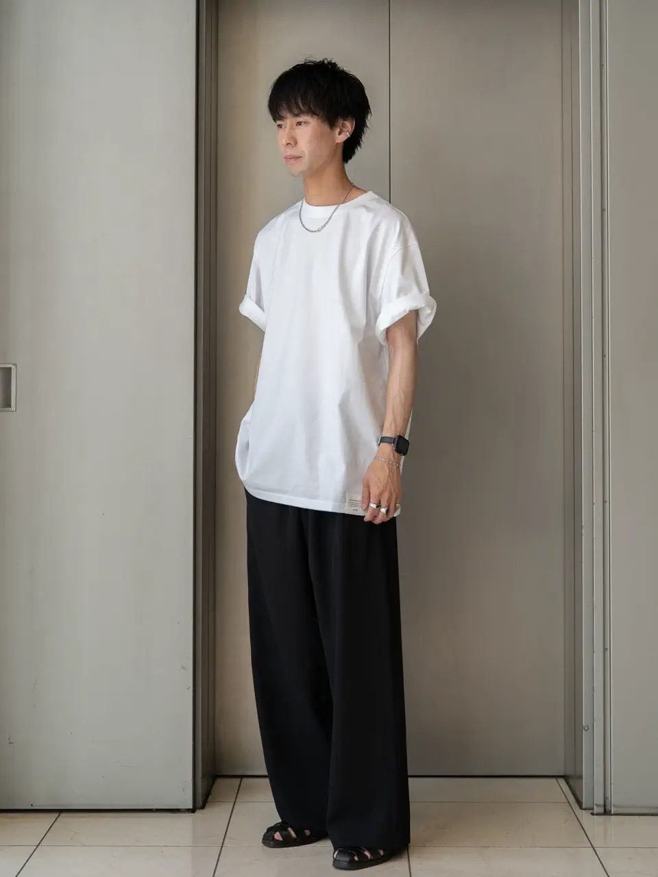 HYKE Tシャツ 着用イメージ
