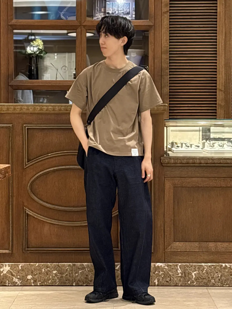 HYKE Tシャツ スタイリング