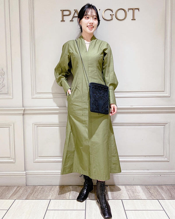 春の到来を予感させる Mame Kurogouchi マメ クロゴウチ 22ssコレクション入荷 人気のワンピースは要チェック