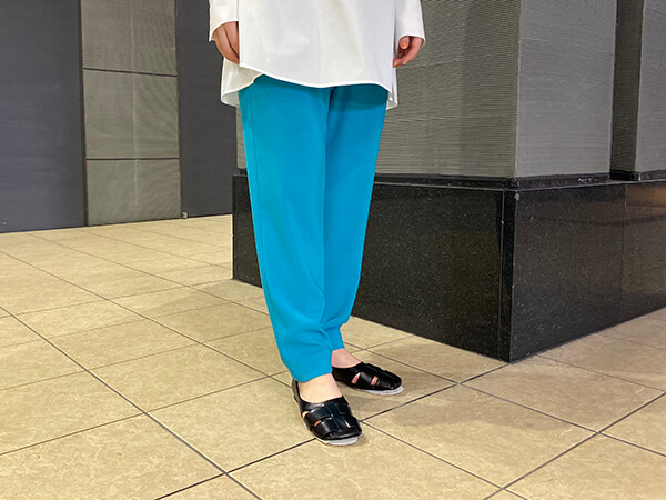 HYKE(ハイク)の定番アイテム！パンツの魅力を語ります！身長別にサイズ選び 