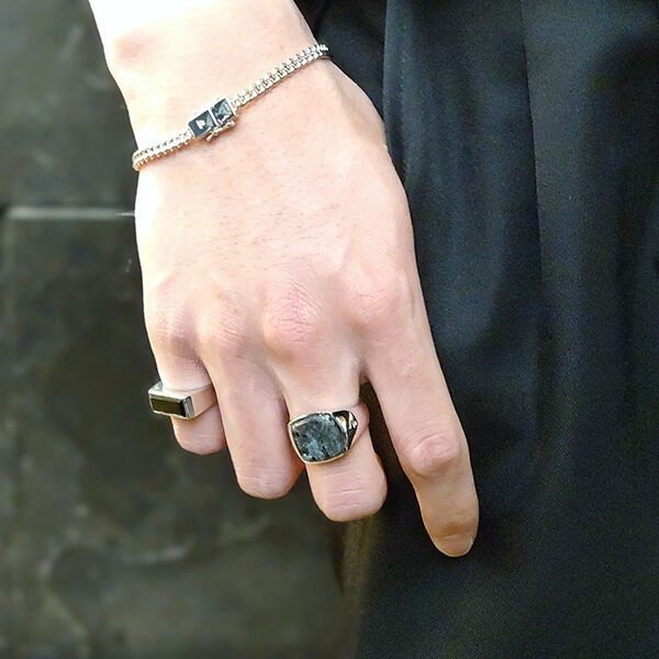 Tom Wood Cushion lingラルビカイト （新作ラインナップ豊富！ TOMWOOD  