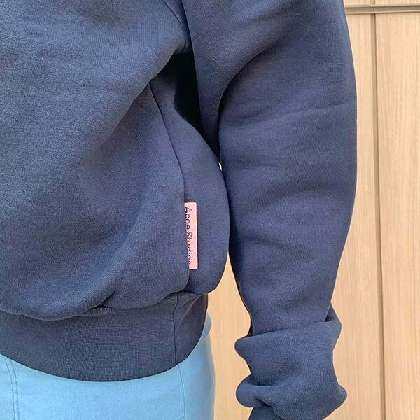 人気のマフラーなどが待望の入荷！Acne Sudios(アクネストゥディオズ 