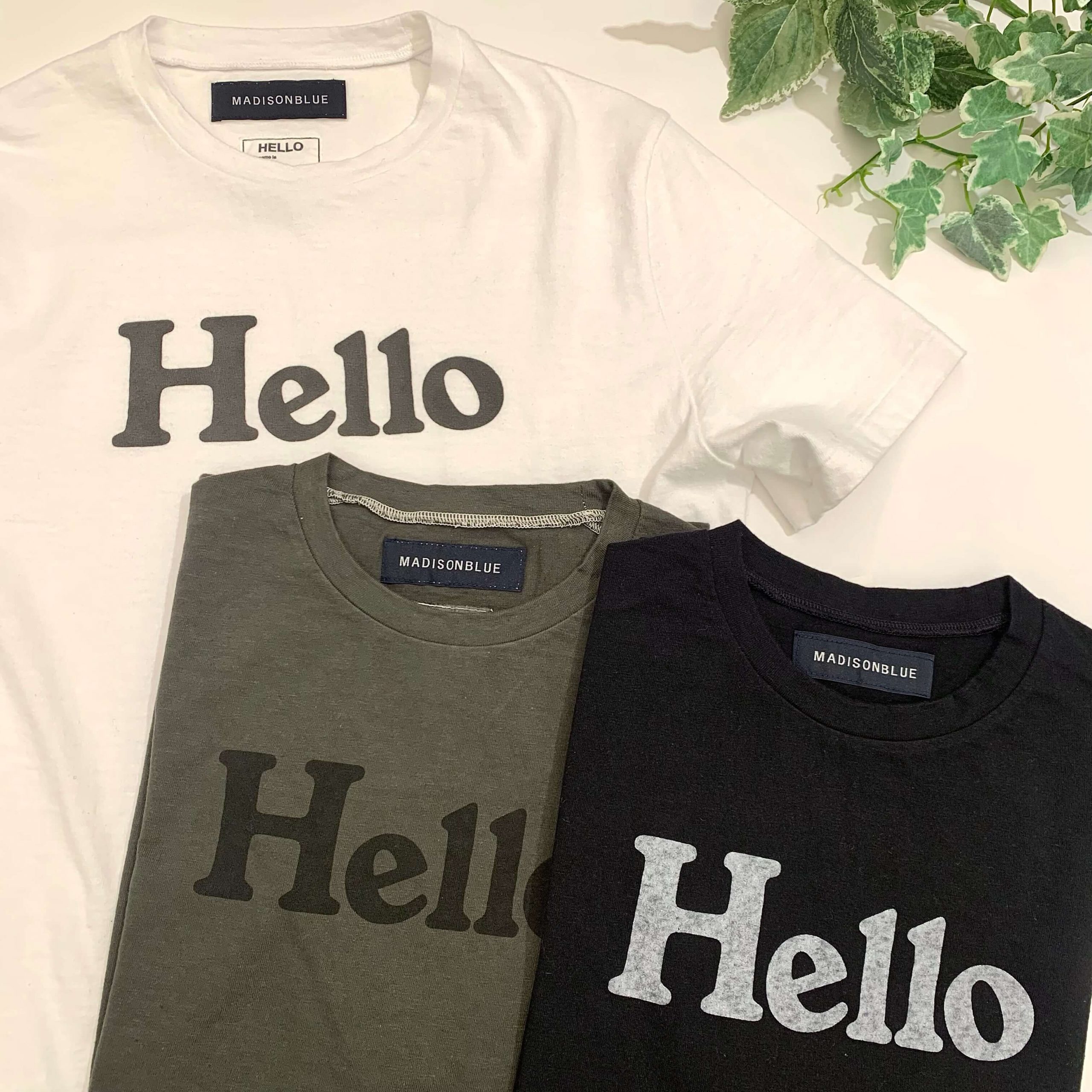人気のHELLO Tシャツなど、MADISONBLUE(マディソンブルー)の23SS入荷 