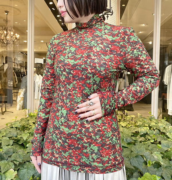 スタッフの購入品紹介！】私の1軍服はこれだ！！たくさんの魅力的な服 