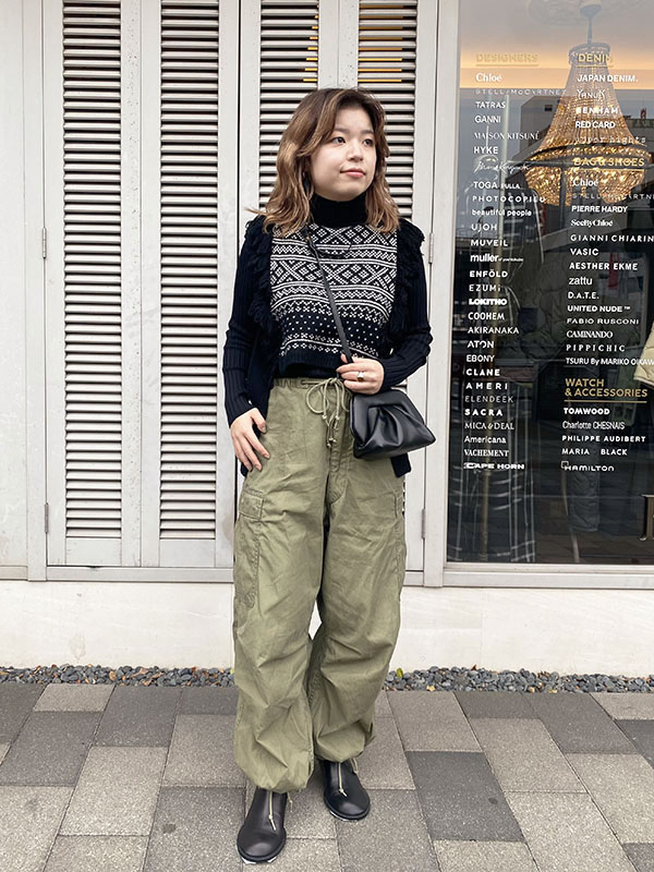 スタッフ愛用者多数！HYKE(ハイク)TYPE M-51-SHELL PANTSの着回し  