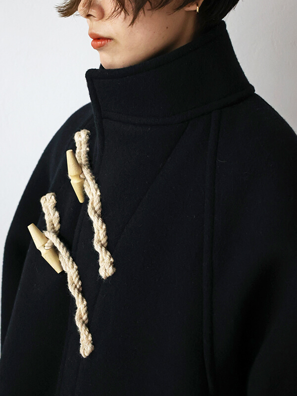 2023年10月末頃入荷予定】HYKE(ハイク)のダッフルコートが特別な理由。 