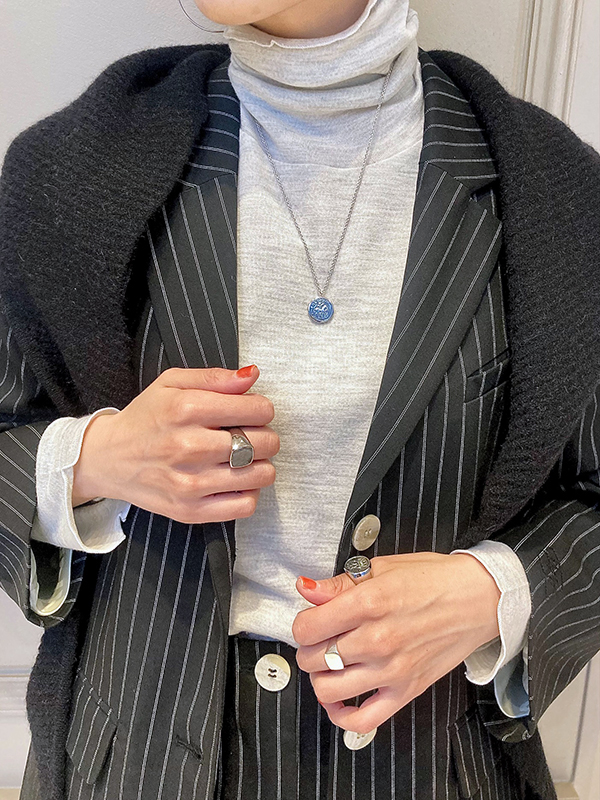 TOMWOOD(トムウッド) のリング、どの指につけたらいいの？センスのいい 