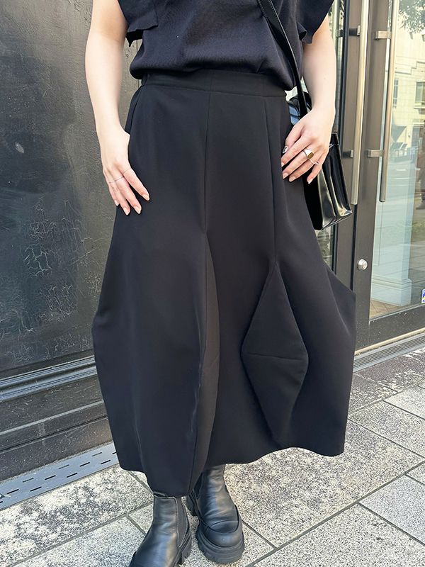 暖かくなる季節に向けて、ENFOLD(エンフォルド)の新作でコーディネート  