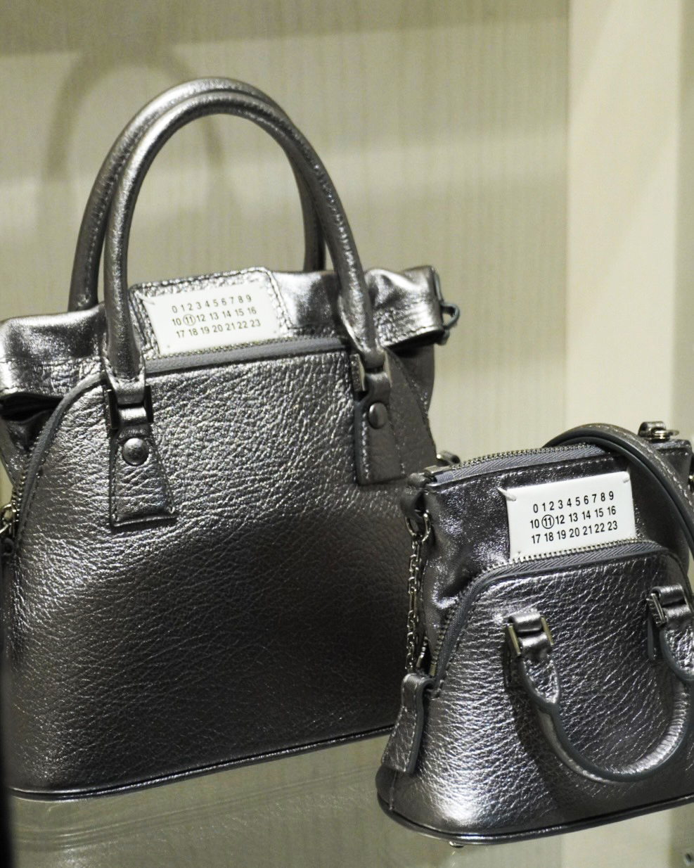 麻布台ヒルズ店｜冬のおすすめバッグ5ブランド！Maison Margiela 