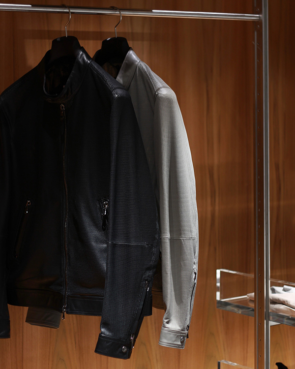 東京・銀座で完売続出のEMMETI(エンメティ)のJURI(ユリ)、MASSIMO 