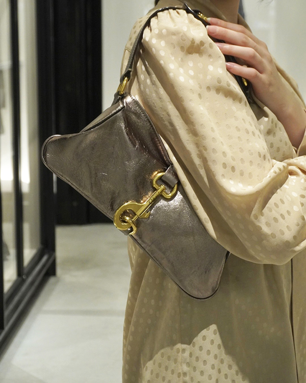 目が離せないChloe(クロエ)25SS新作コレクション。バッグの他、記念す 