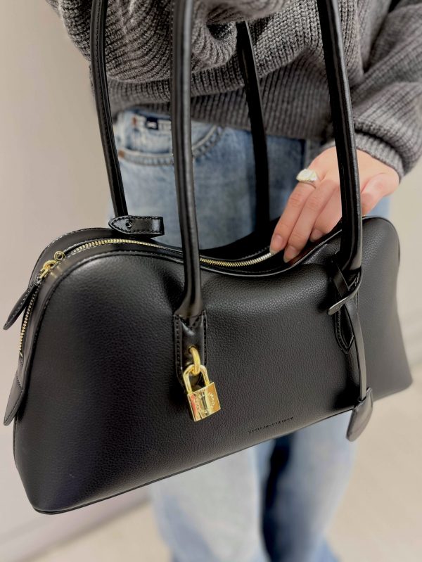 vol.12｜価値観をまとう、一生もののバッグ。「STELLA McCARTNEY 
