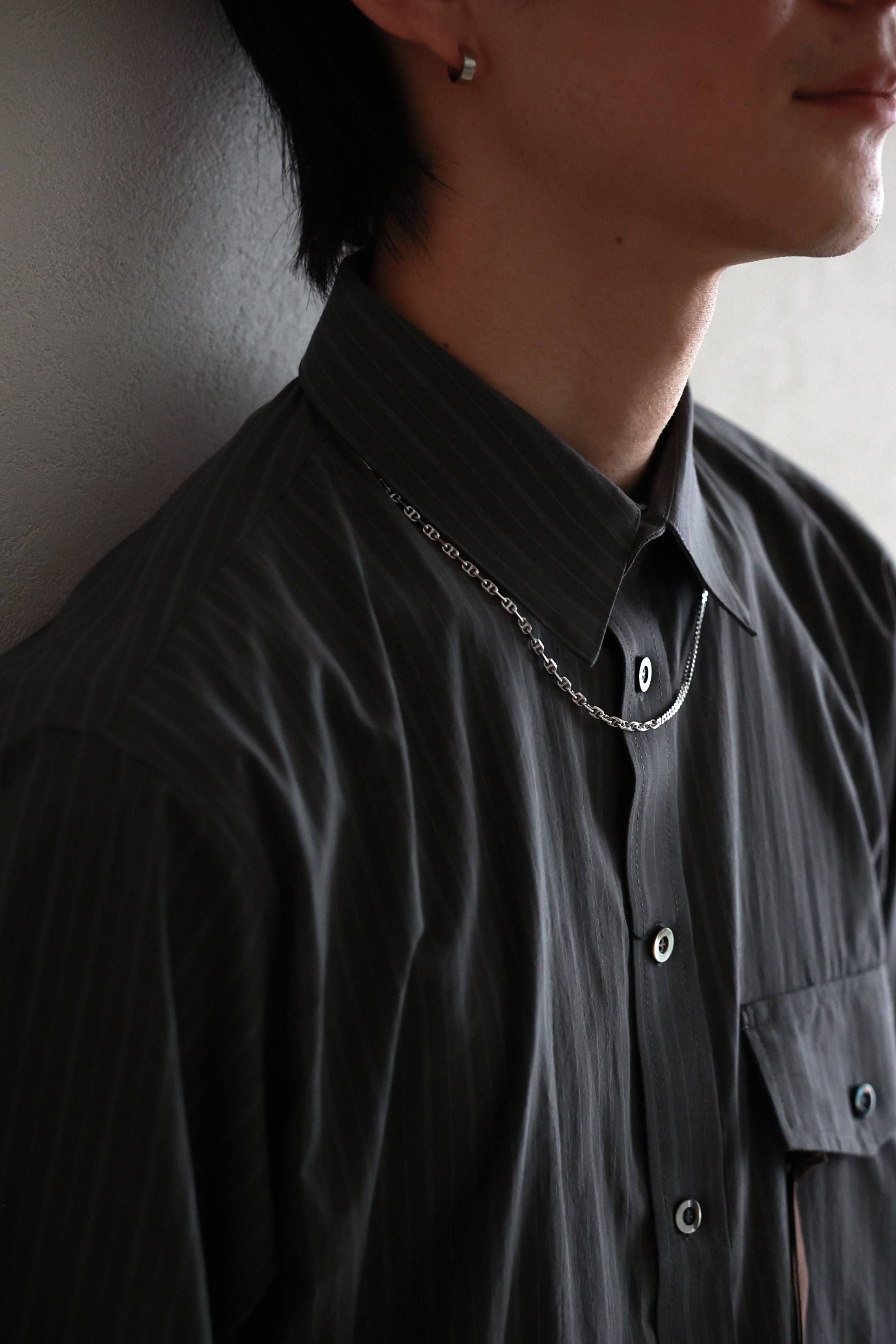 TOM WOOD Rue Chain ネックレス 着用イメージ3