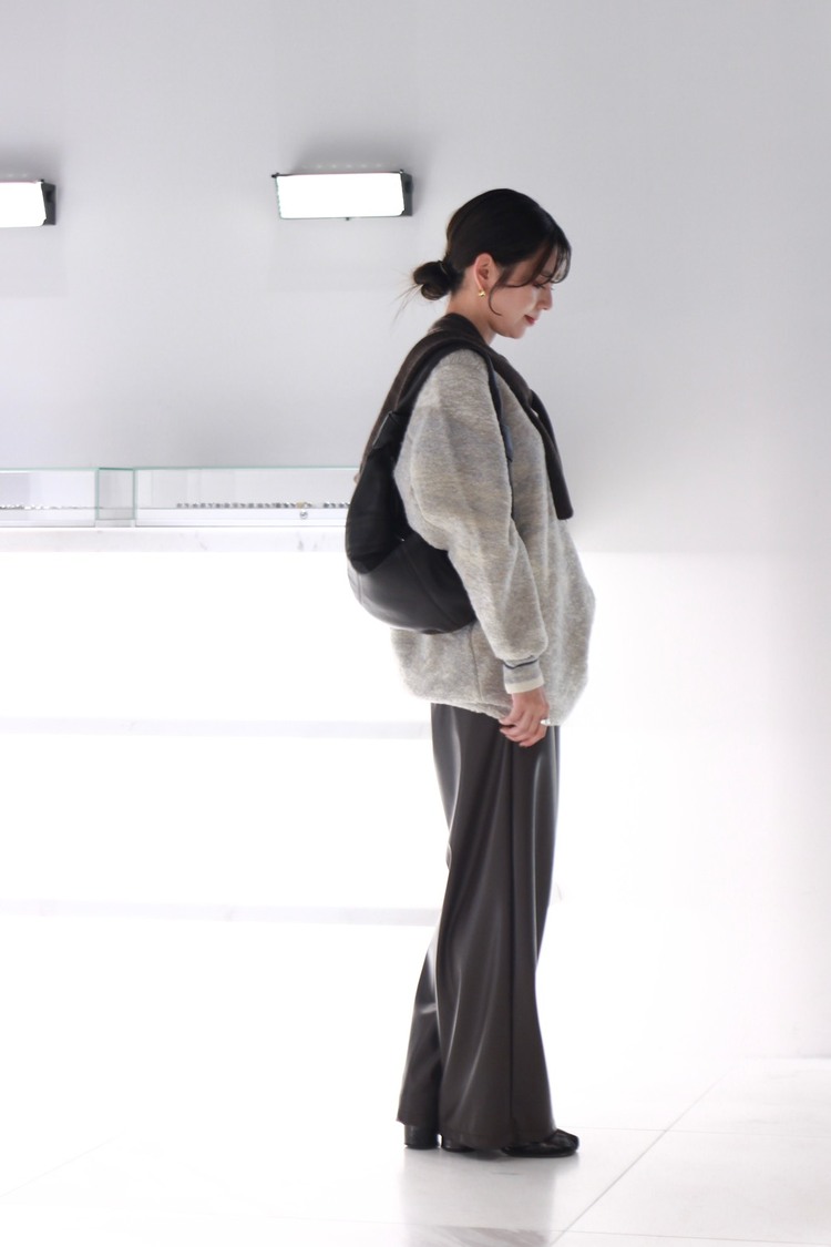 LOOK04 正面